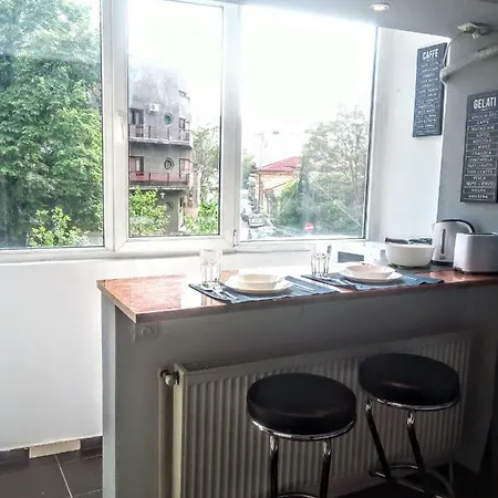 Bright Modern Апартаменты *